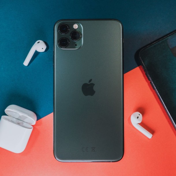 Смартфон Apple C Max (демо) изобрежение 1